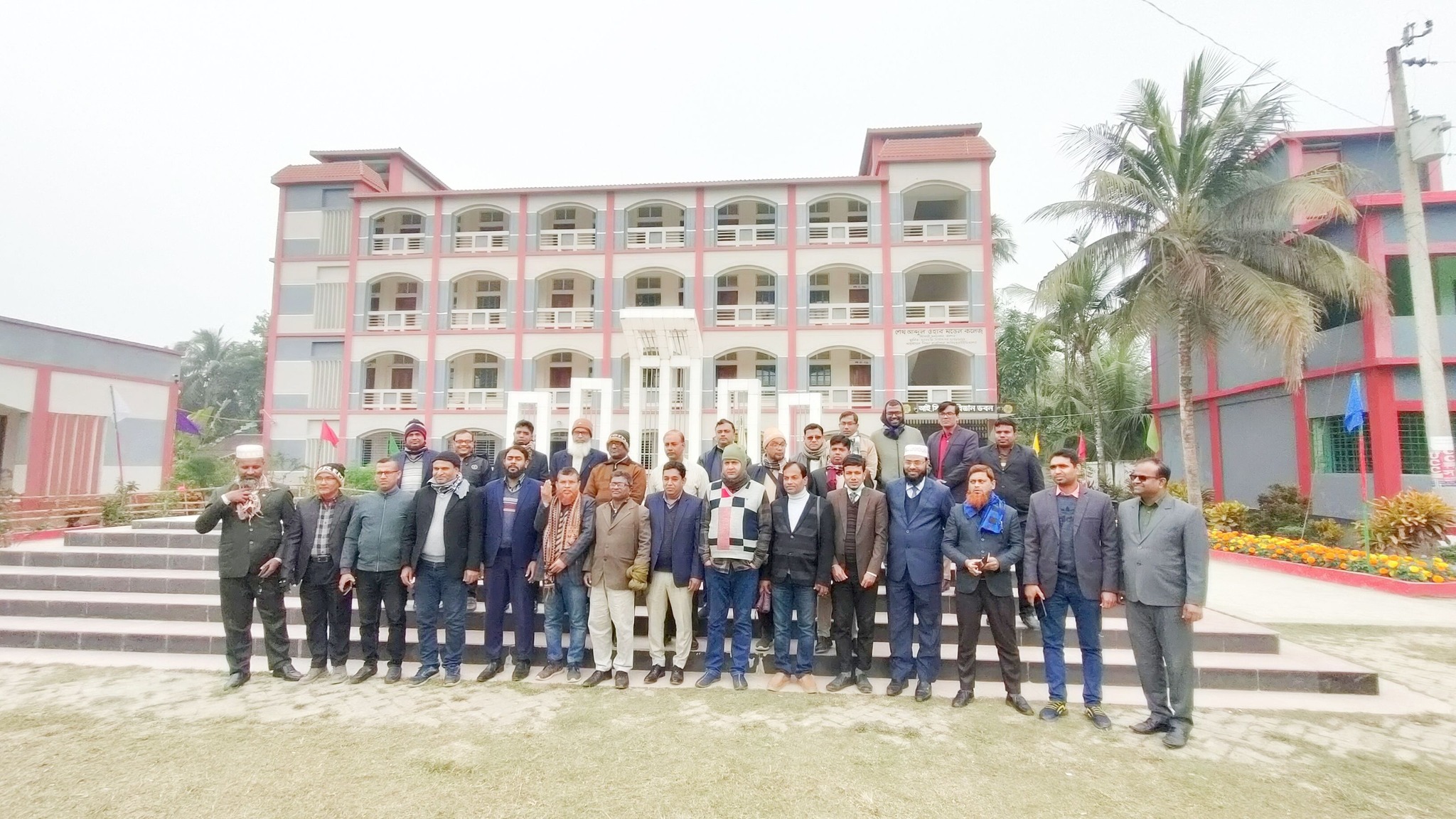 ক্যাম্পাস ও শিক্ষাকার্যক্রম